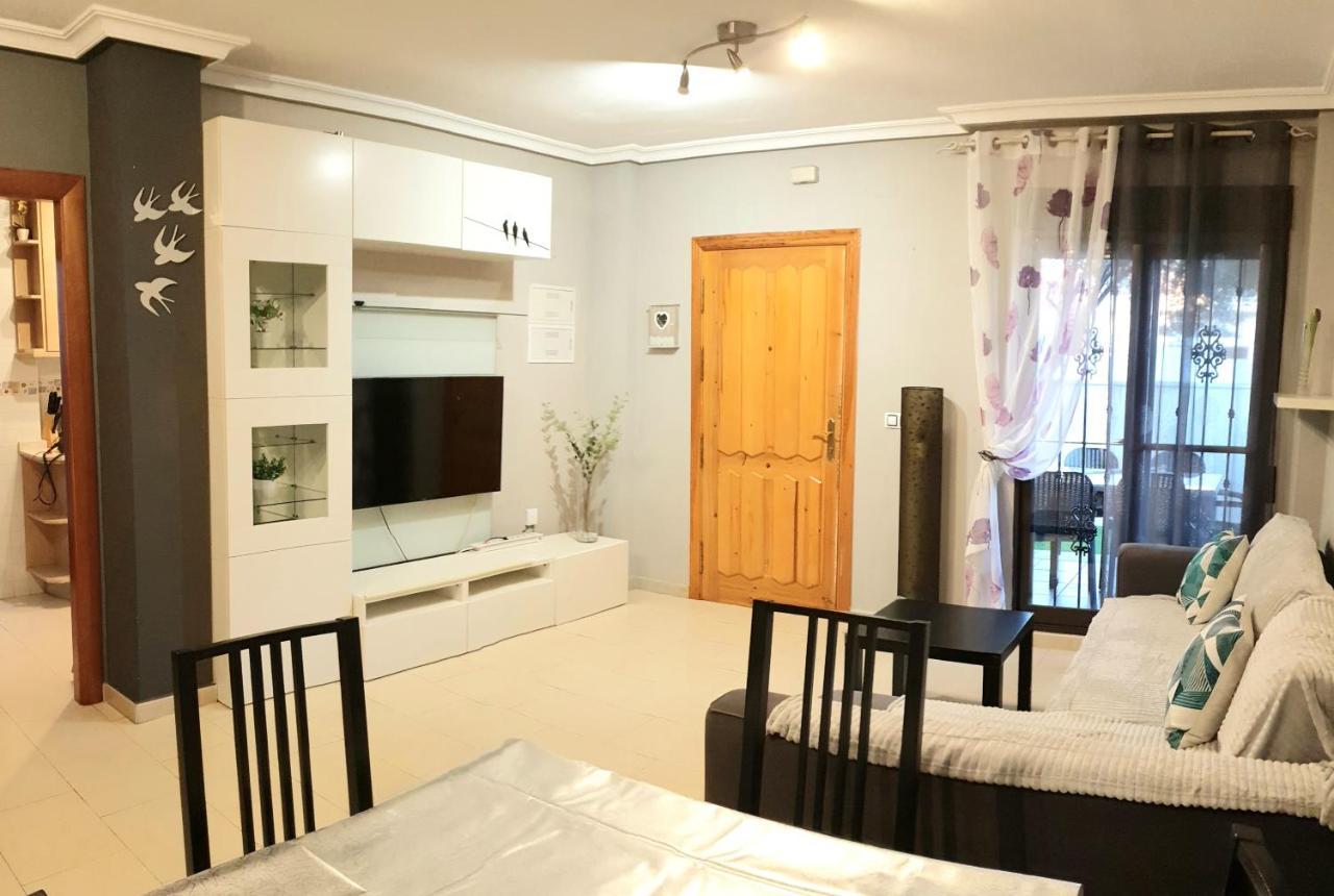 Arco Mediterraneo Chalet Independiente Torrevieja Bagian luar foto